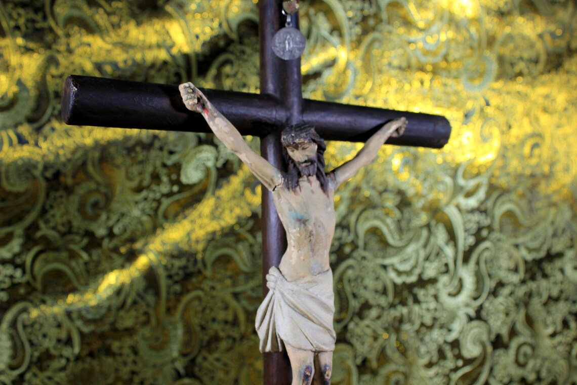 Crucifijo Madera, Talla Cristo, Antiguo Cristo Madera Policromado, Antigua Cruz de Mesa - Imagen 3