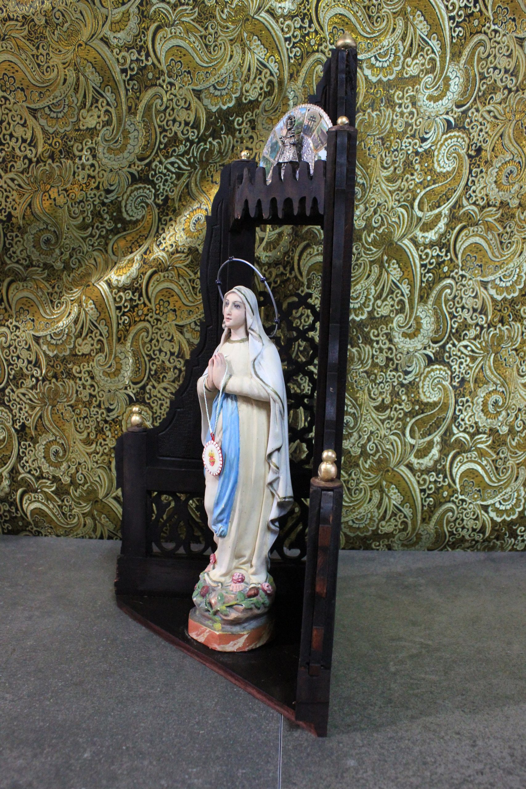 Capilla con Virgen de Lourdes, Capilla de Madera, Hornacina con Virgen, Antigua Hornacina, Capilla Neogótica, Escultura Escayola - Imagen 5