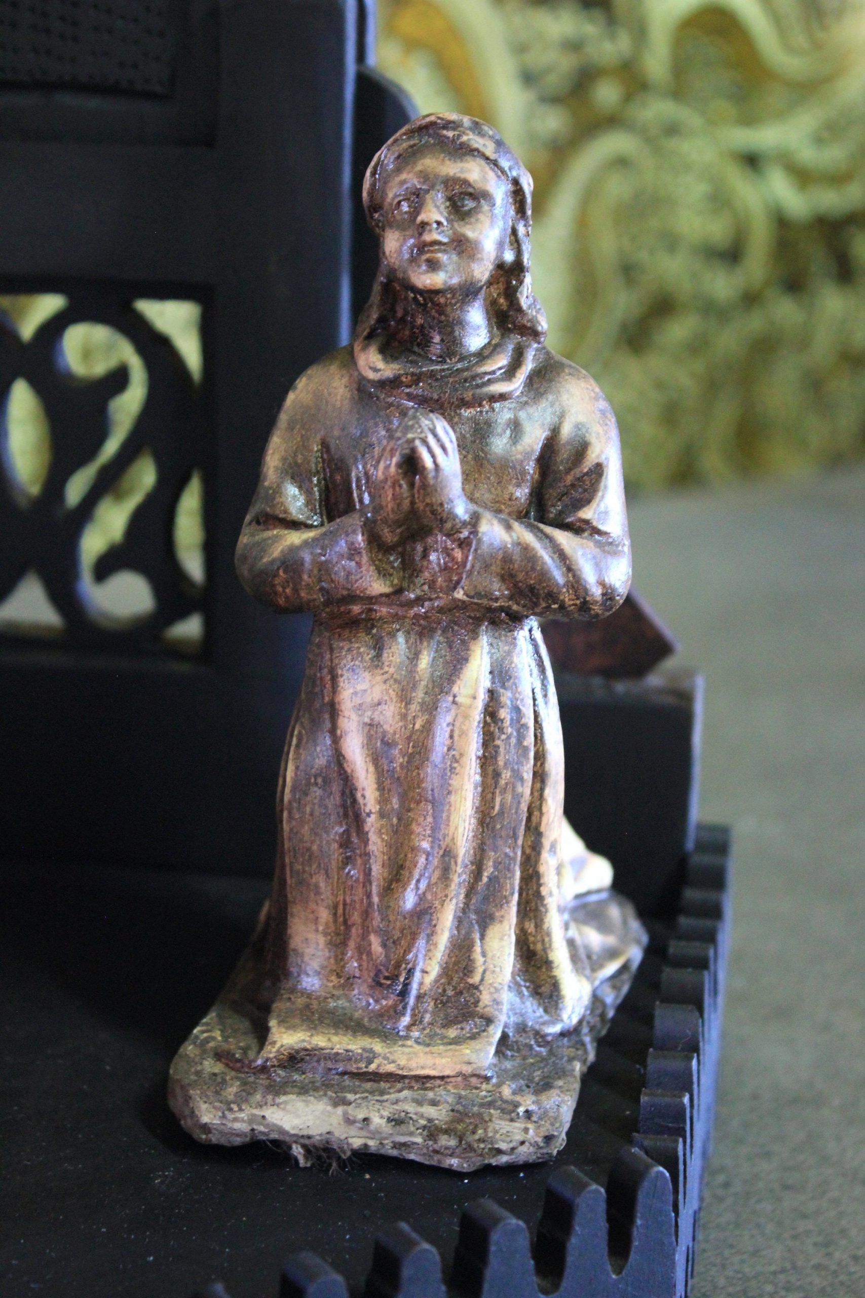 Capilla con Virgen Auxiliadora, Capilla de Madera, Hornacina con Virgen, Antigua Hornacina, Capilla Neogótica, Conjunto Escultórico - Imagen 6