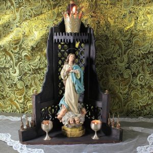 Capilla con Virgen de la Inmaculada, Capilla de Madera, Hornacina con Virgen, Antigua Hornacina, Capilla Neogótica, Escultura Escayola