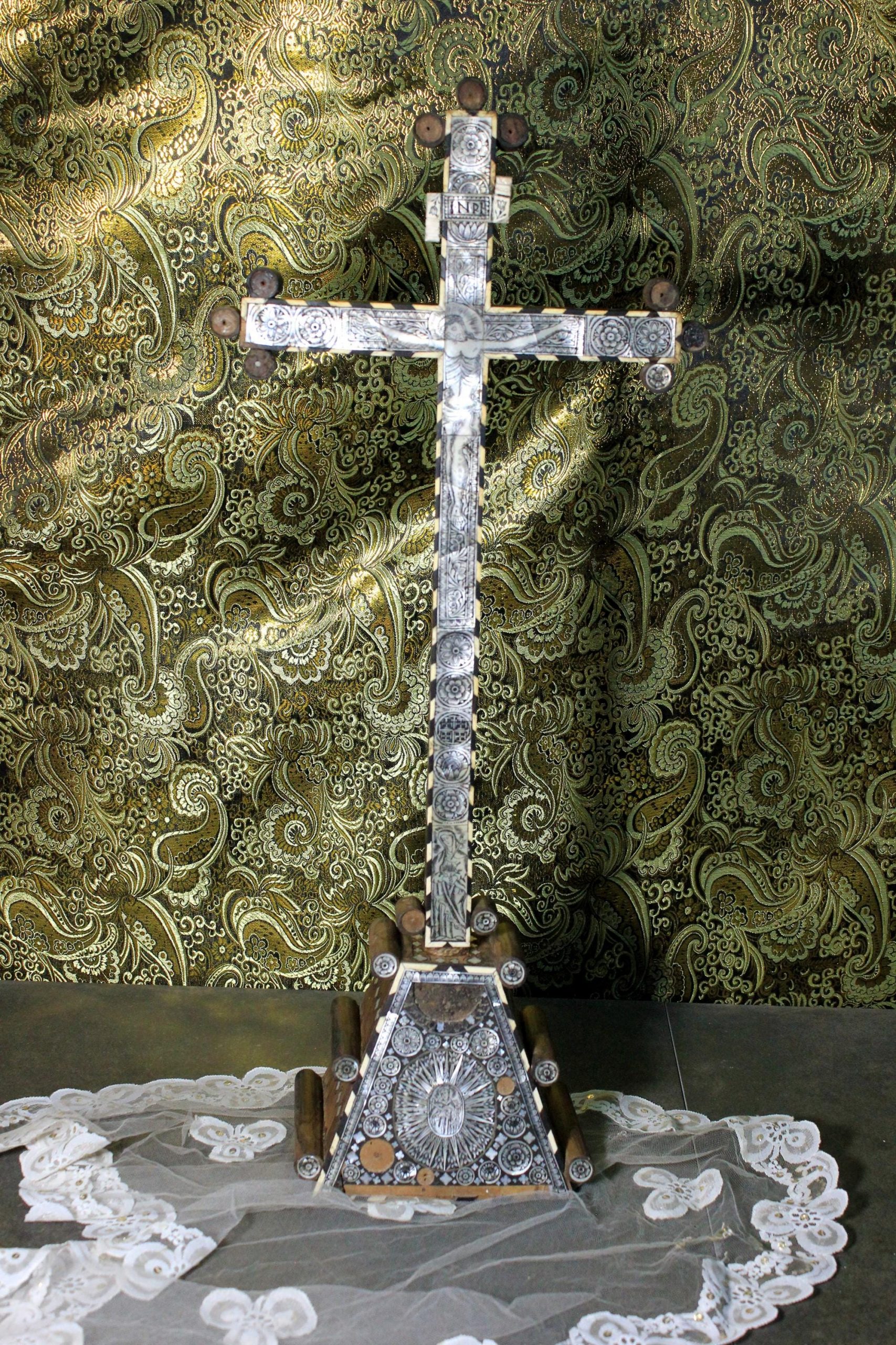 EXTREMADAMENTE RARO/ Cruz de madera con incrustaciones grabadas del XIX, Crucifijo con Base , Cristo , Crucifijo Jerusalen - Imagen 3