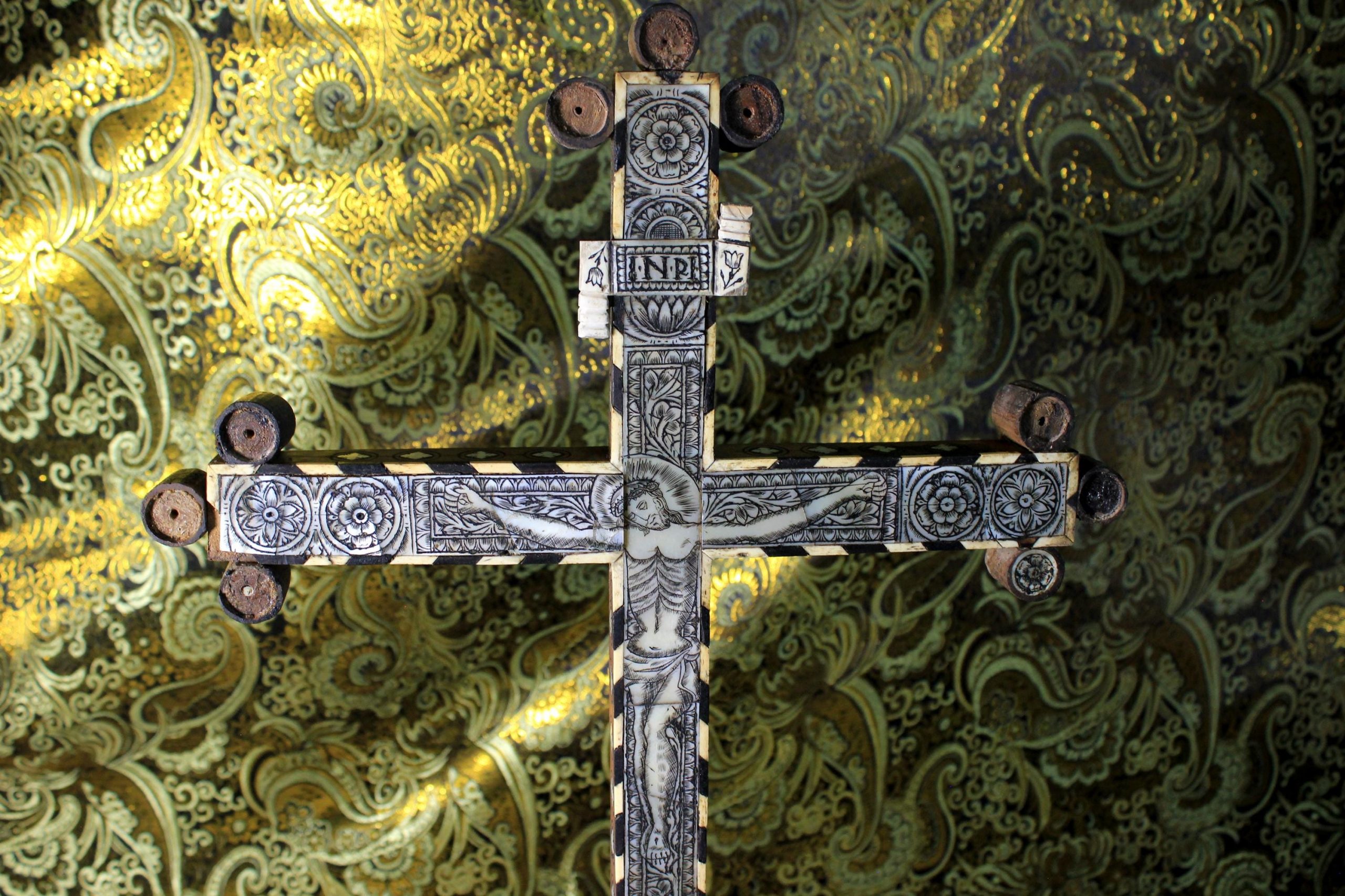 EXTREMADAMENTE RARO/ Cruz de madera con incrustaciones grabadas del XIX, Crucifijo con Base , Cristo , Crucifijo Jerusalen - Imagen 11