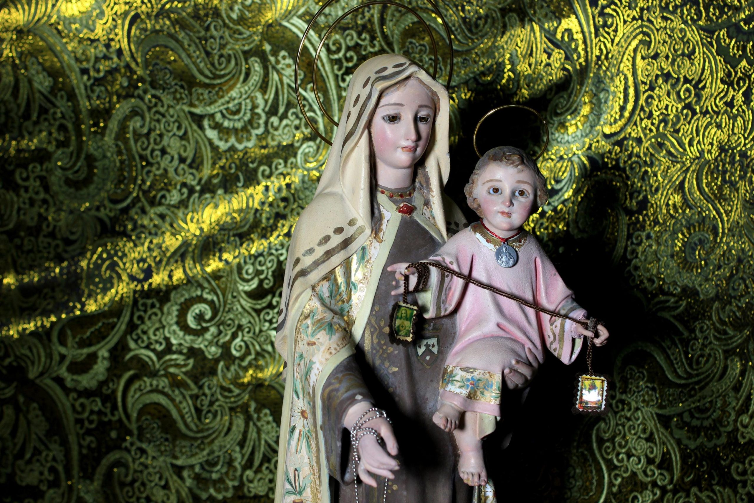 Estatua Virgen y Niño, Antigua Virgen del Carmen, Escultura Virgen, Virgen Carmen, Estatua Nuestra Señora, Estatua Madonna, Ojos Cristal - Imagen 4