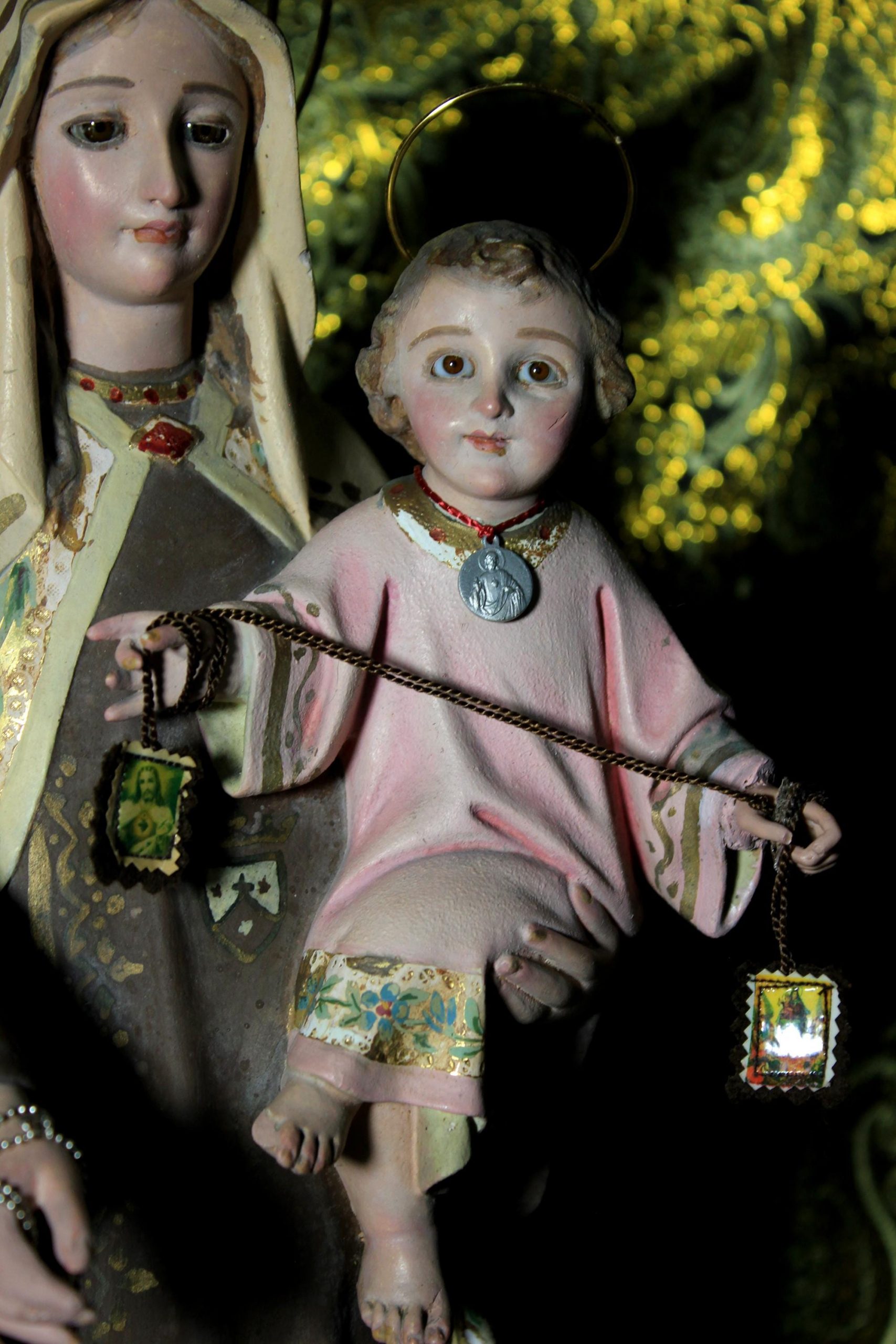 Estatua Virgen y Niño, Antigua Virgen del Carmen, Escultura Virgen, Virgen Carmen, Estatua Nuestra Señora, Estatua Madonna, Ojos Cristal - Imagen 9
